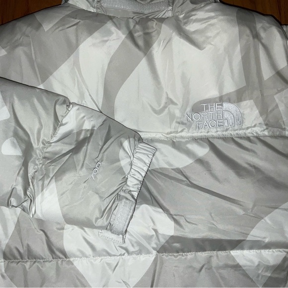 KAWS x The North Face 700 Retro 1996 Nuptse Jacket Puffer Coat Camouflage Patern - Picture 6 of 12